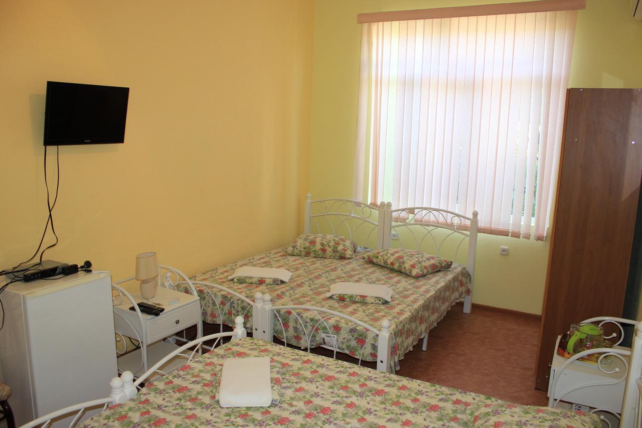 Emiliya Guest House Gagra Luaran gambar