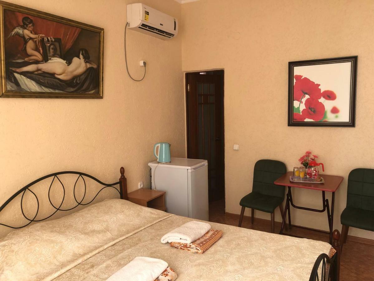 Emiliya Guest House Gagra Luaran gambar