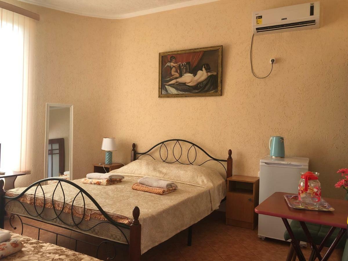 Emiliya Guest House Gagra Luaran gambar